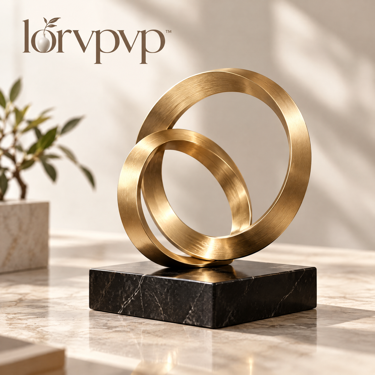 lorvpvp™ Interlocking Metal Ring Sculpture with Brushed Champagne Brass Finish and Display Base, Geometric Table Decor for Offices and Bookshelves